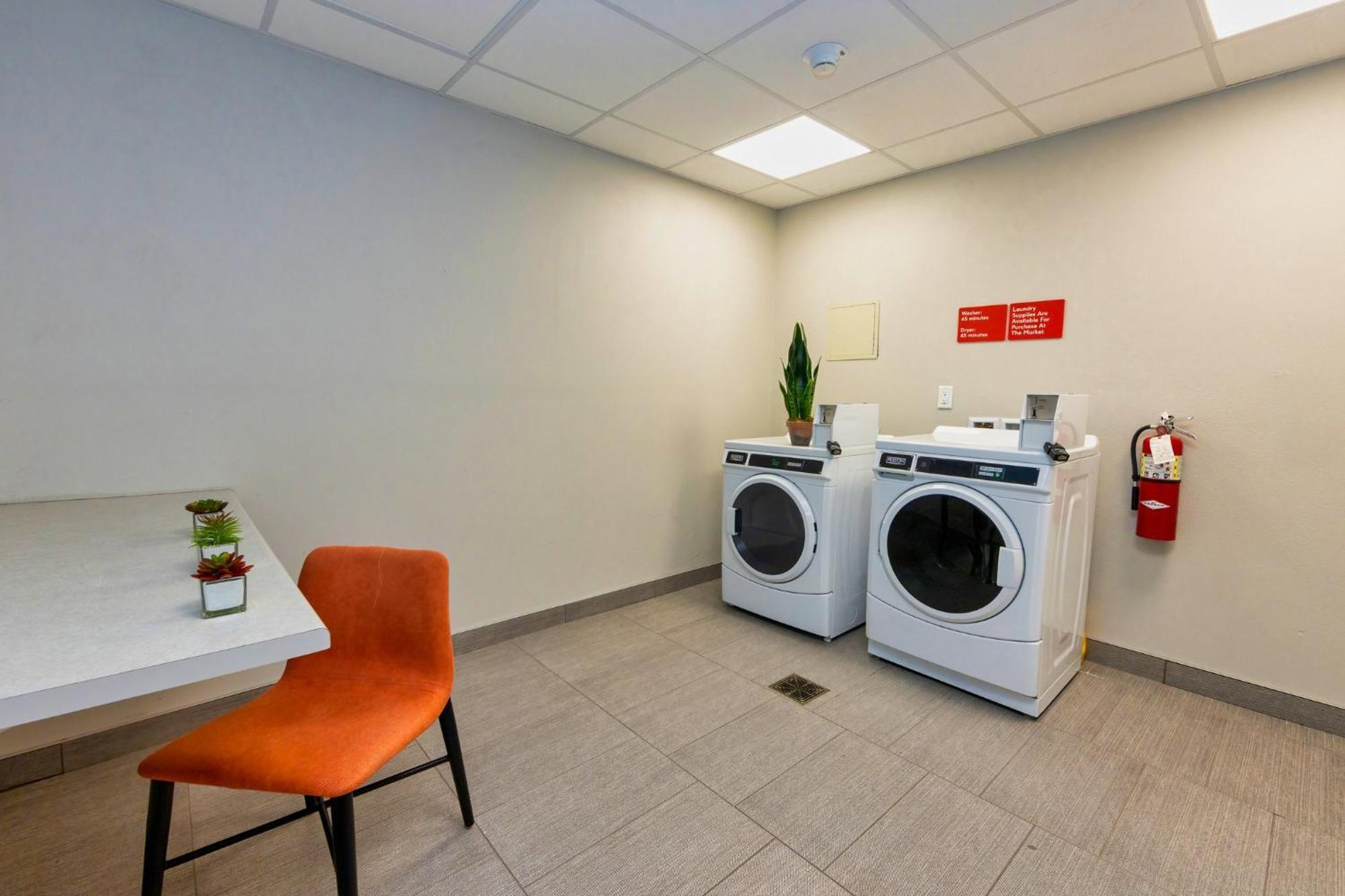 Avid Hotels - Denver Airport Area By Ihg Esterno foto